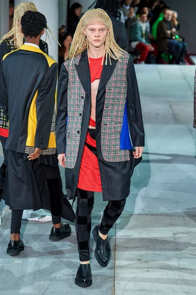 Look 27